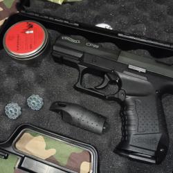 Pistolet a plomb Umarex Cp99