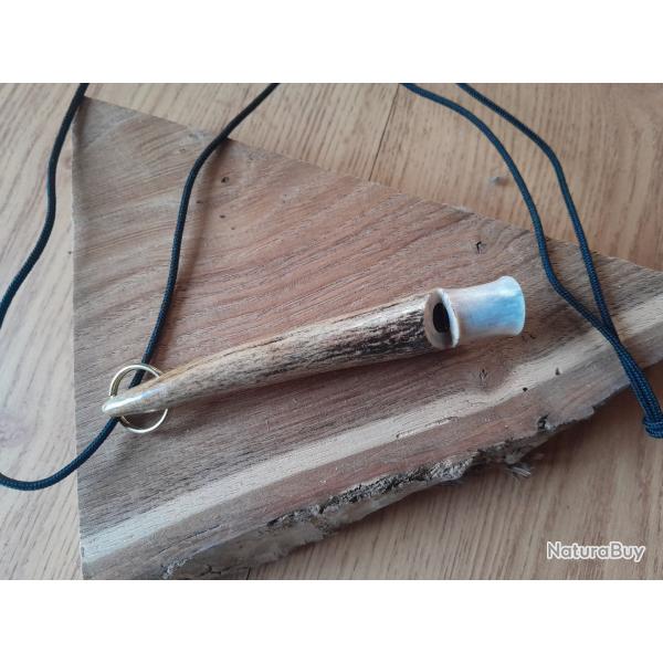 Sifflet en corne  de Cerf   N�5