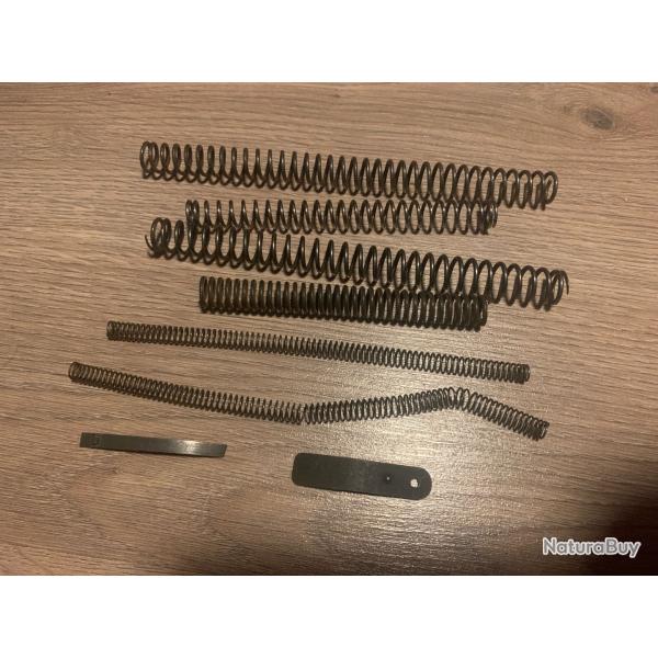 Militaria Lot de Ressort Divers Pices