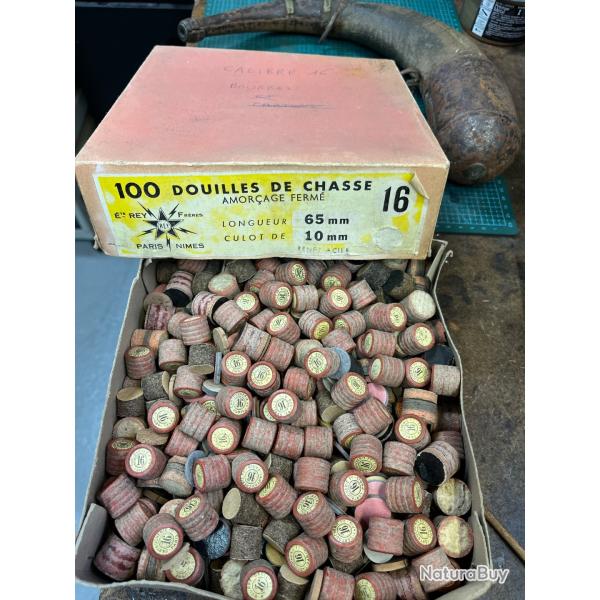 Lot De 2 Boîtes à Bourre Et Bourroir En Buis - Pour Amorçage Chasse - Occasion
