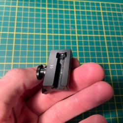 Montage MLOCK lape Odin mini OLIGHT