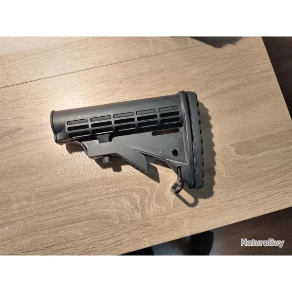 Crosse FAB Defense  pour AR-15