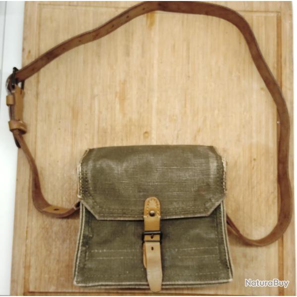 Porte-chargeurs FM 24-29 arme franaise en excellent tat.