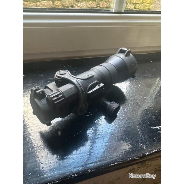 point rouge aimpoint avec montage rail pica