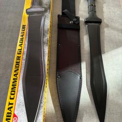 Machette glaive united