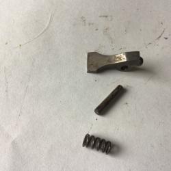 VENDU PAR LE-CUIRASSIER PETIT VERROU DE CULASSE COMPLET S/AUTO BROWNING AUTO 5 CAL16 ANCIEN MODÈLE