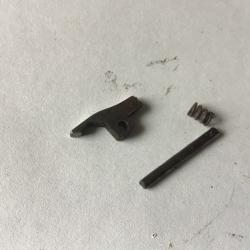 VENDU PAR LE-CUIRASSIER EXTRACTEUR GAUCHE COMPLET  S/AUTO BROWNING AUTO5 CAL16 ANCIEN MODÈLE