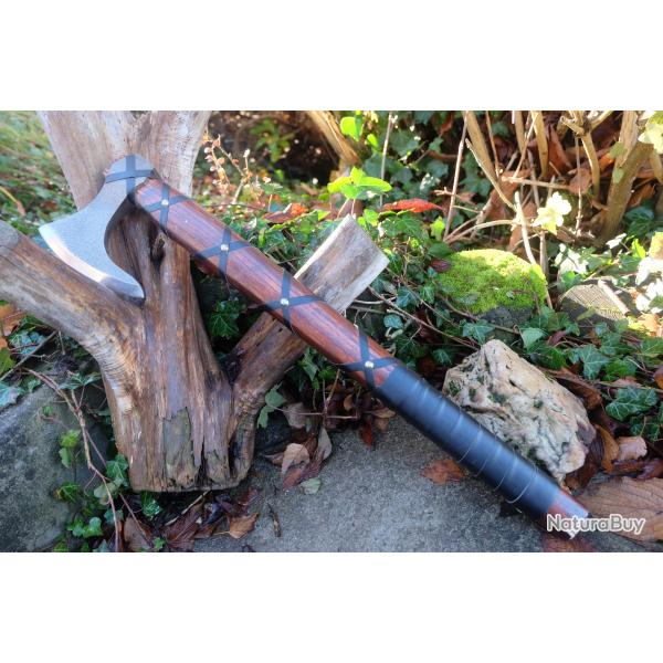 Hache De Viking Bjrn Cte-de-Fer Lame Acier Carbone 1055 Manche Bois Etui Cuir Fabric Artisanale