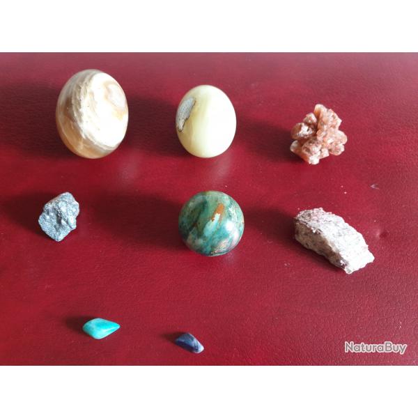 Lot de min�raux : aragonite, onyx, jaspe 'african bloodstone', nodule m�tal, turquoise, lapis-lazuli