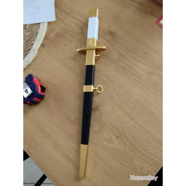 Dague officier c�r�monie apparat arm�e de l'air france beraudy ambert 164-67