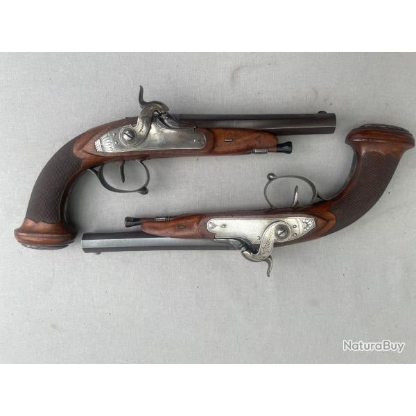 PAIRE DE PISTOLETS DE VOYAGE A PERCUSSION