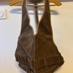 gilet cartouchière en daim