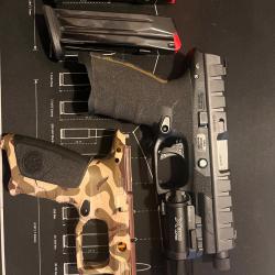 Vend beretta APX FS + surefire X300U