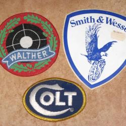 Insignes / badges / patches de grandes marques de fabricants d'armes.