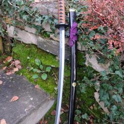 Katana Inspiré de Honebami Toushirou Lame en Acier Carbone Tsuba Métal Fourreau Poignée Bois