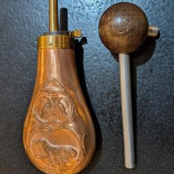 ACHEMINEUR OU POUSSOIR DE BALLES + POIRE A POUDRE NOIRE AVEC BEC VERSEUR
