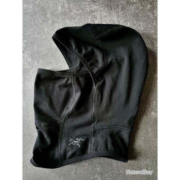 Cagoule arcteryx noir taille large comme neuf