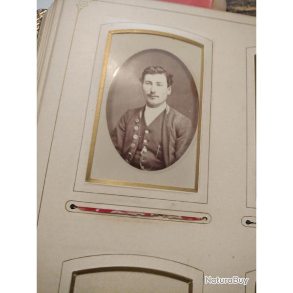 Superbe album photo ancien datant de la fin du XIX? sicle (vers 1880-1900).Reliure rigide  dcor