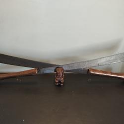 Paire de machette Tahitienne support Tiki cuir vre