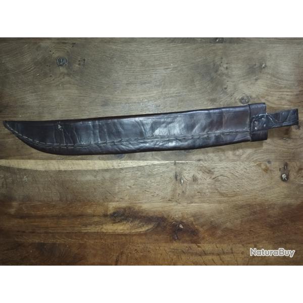 Fourreau machette cuir