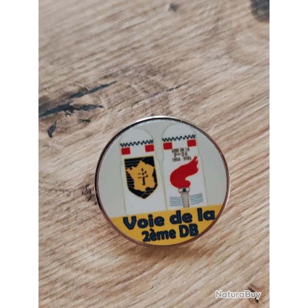 INSIGNE MTAL " VOIE DE LA  2 EME DB"