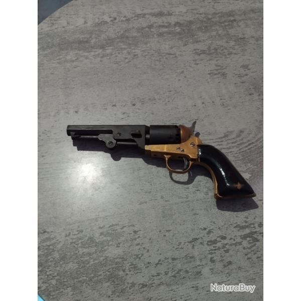 Revolver cal 36 poudre noire avec poire  poudre noire vide