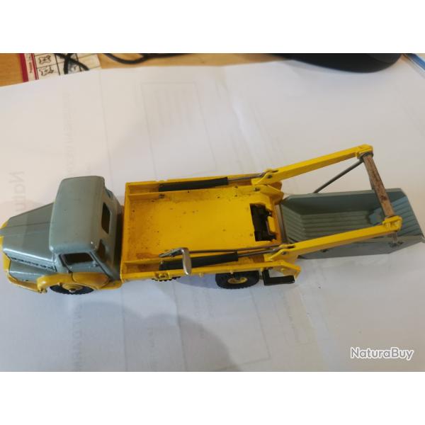 Dinky Toys 38A Unic benne Marrel et bo�te.