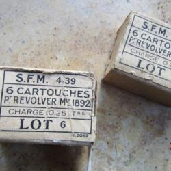 1 (un)  paquet revolver 8mm neutralisées mod 92 8mm92 percutée percées 8 mm daté 1939  ww2