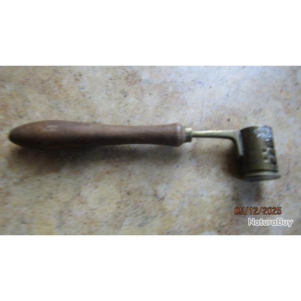 poudre noir plomb rechargement dosettes gradues anciennes tireur fusil chasse pistolet chasseur