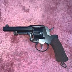 Revolver Fagnus présenté par Maquaire aux essais Français de 1887 ayant abouti a l'adoption du 1892