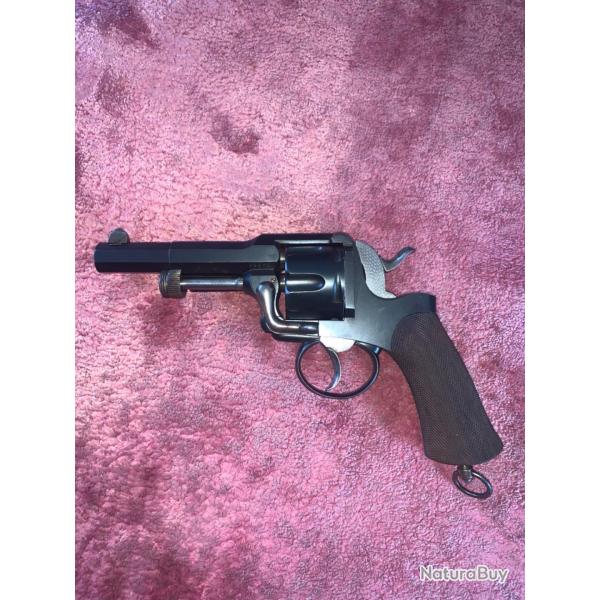 Revolver Fagnus pr�sent� par Maquaire aux essais Fran�ais de 1887 ayant abouti a l'adoption du 1892