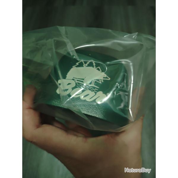 Carquois d'arc recurve the grayling sous licence Bear Archery.