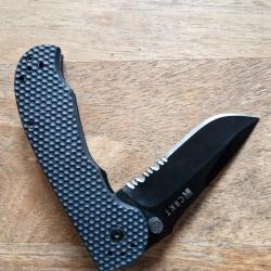 Couteau fermant CRTK M1-13K Design by Greg Lightfoot, ambidextre