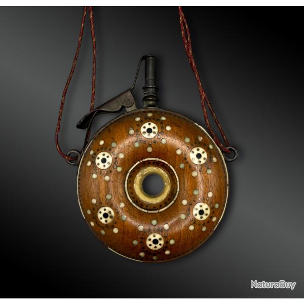 POIRE  POUDRE ou PULVRIN - Nuremberg, Allemagne - XVIIme sicle