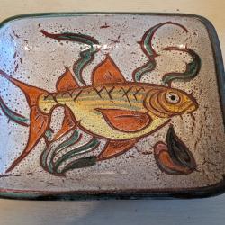 Magnifique Plat Vallauris . Décor main. Excellent état.