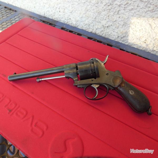 Revolver  broche cal 12mm PIRLOT &FRERES bon tat de fonctionnement longueur 30cm