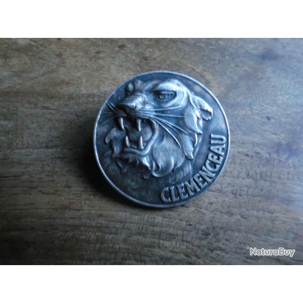 insigne porte avion clemenceau  / arthus bertrand paris