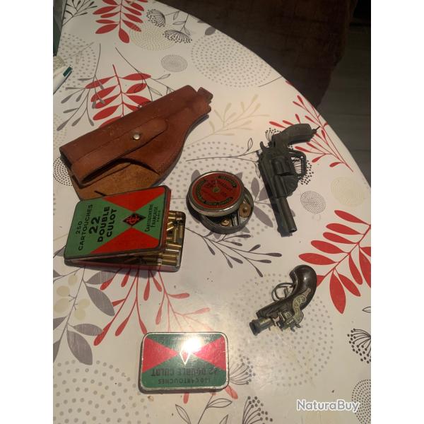 collection ancien accessoires pistolet jouet holster