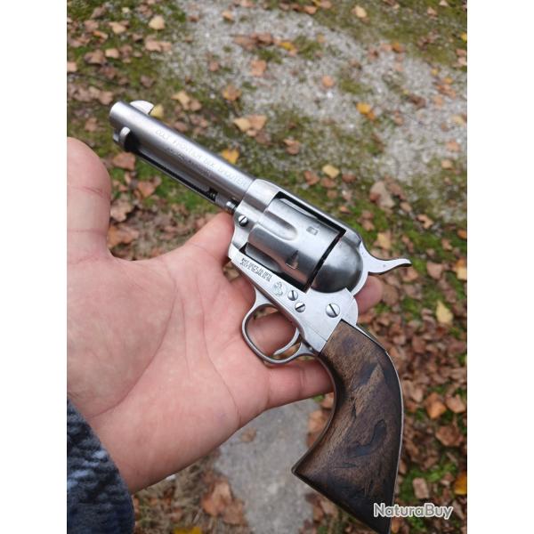 Revolver colt single action army modle 1873 SAA frontire calibre 44/40 Winchester