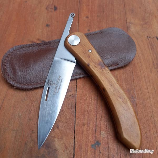Joli Couteau Artisanal Piemontais par CLAUDE DOZORME Manche en Bois avec tui en cuir