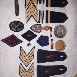 Lot d'&eacute;paulettes, grades tissus et m&eacute;tal et pucelle SN de M Benoit