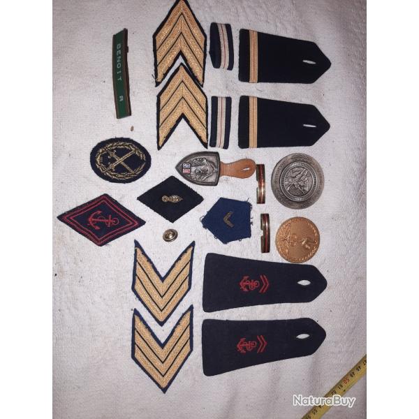 Lot d'�paulettes, grades tissus et m�tal et pucelle SN de M Benoit