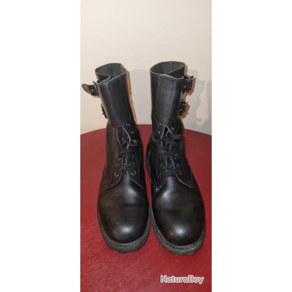 RANGERS REGLEMENTAIRES ARMEE FRANCAISE (TAILLE 43)