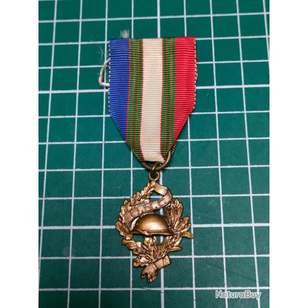 M�DAILLE UNION NATIONALE DES COMBATTANTS
