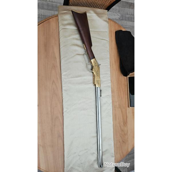 En savoir plus sur Carabine UBERTI 1860 Henry Trapper  cal.44-40 winB. Tyler Henry de la New