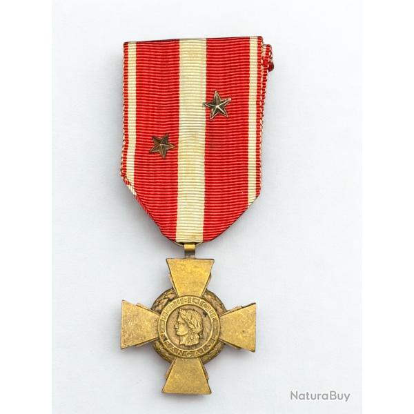 (11.003) Croix de la Valeur militaire