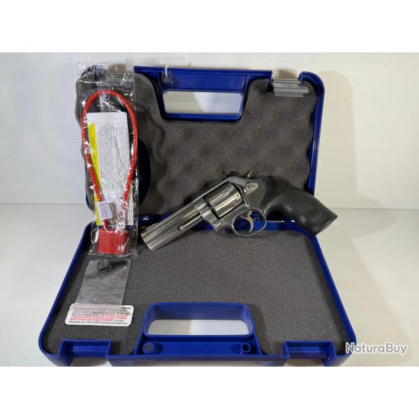 CATEGORIE B  REVOLVER SMITH ET WESSON CAL 357 MAG 4 POUCES GARANTIE 2 ANS FRAIS DE PORT OFFERT
