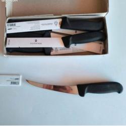 Couteau Victorinox 15cm neuf