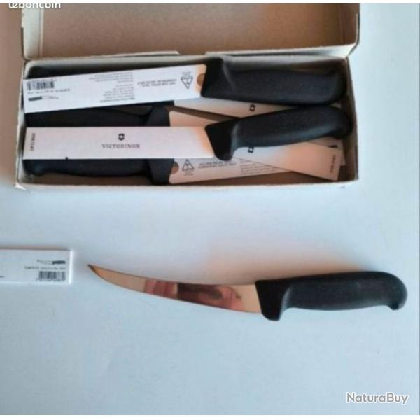 Couteau Victorinox 15cm neuf