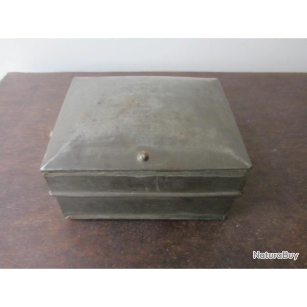 Boite en tle style malle art populaire 1900